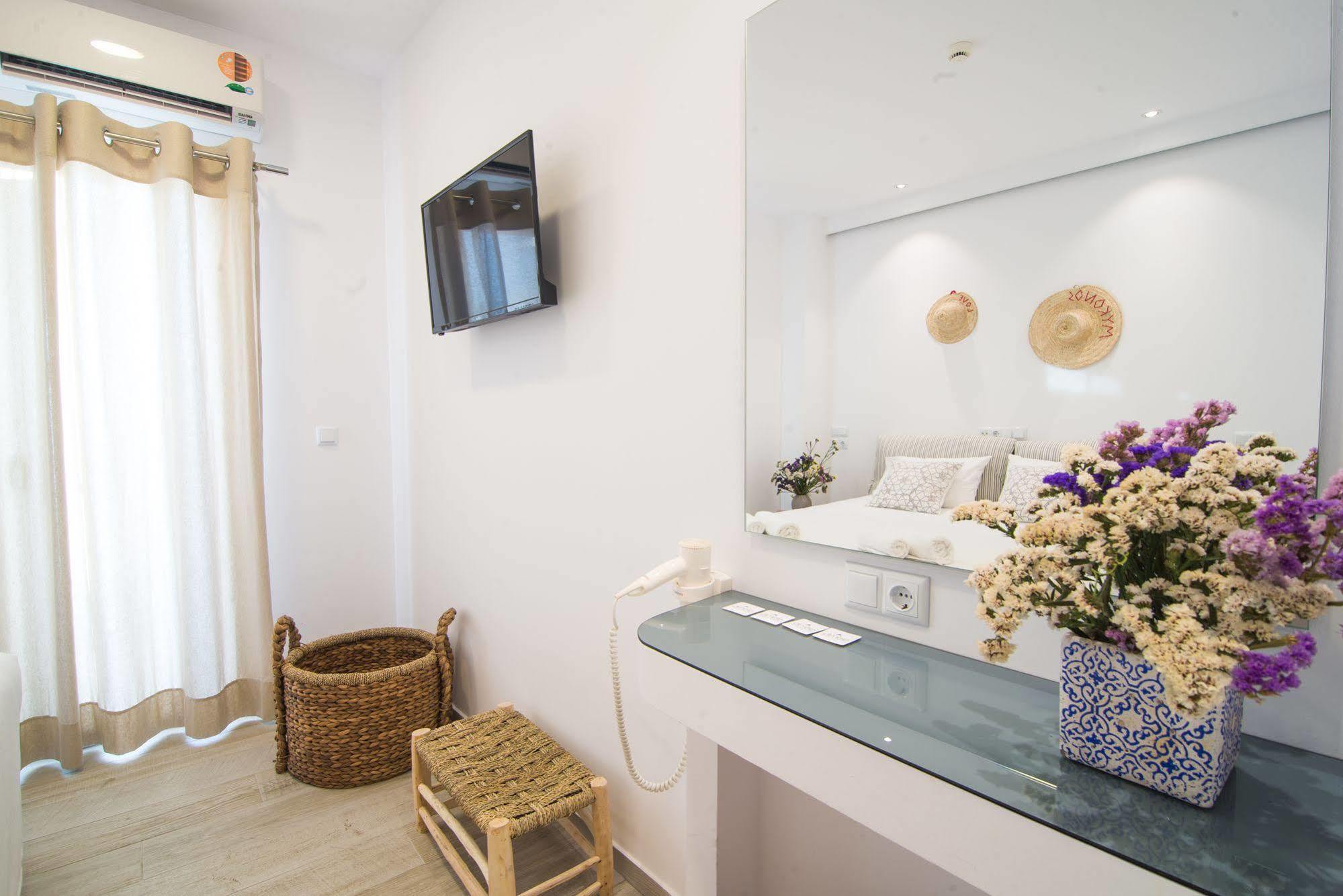Dimele Rooms & Studios Mykonos Town Екстер'єр фото